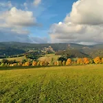 Rodinny Stella, 3 Loznice, 8 Osob, U Sjezdovky Апартаменты *